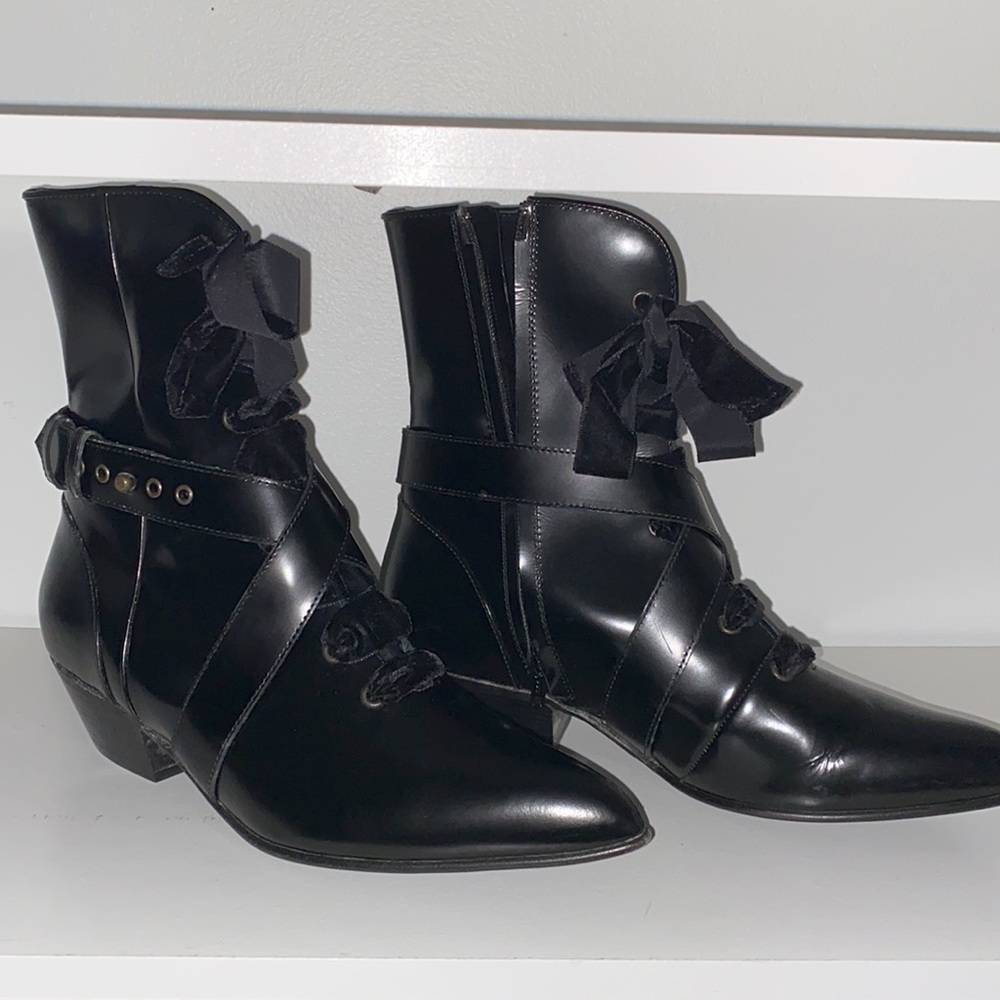 Philosophy Di Lorenzo Serafini boots runway